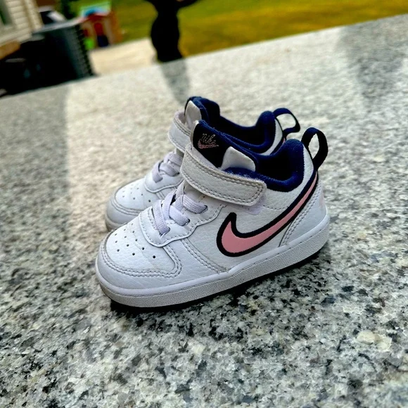 nike court borough low 2 barn